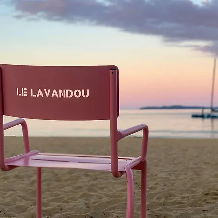 Apartment Select'sohome - Pour 4 Avec Vue Exceptionnelle Et Parking Prive A Saint-clair ! - Zadig Le Lavandou